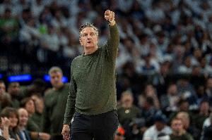 兰德尔：芬奇充分信任我 他总能让我的能力发挥到极致