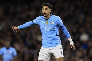 马尔穆什参加“踢球风格"联想挑战，“速度”一词选了胡桑诺夫