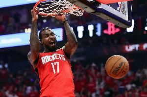 三分7中5！乌度卡：伊森投篮非常自信 他这么打让进攻空间好多了