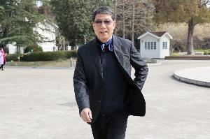 沪媒：上海青训阴盛阳衰成定局，81岁根宝维系最后的体面