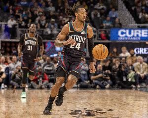 真危险啊！贾旺特·格林外线被扑倒打成3+1