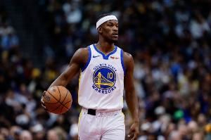 电光火石！巴特勒抢断反击压哨扣篮得分