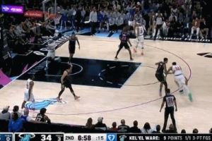 差点就五佳球了!唐斯虚晃突破过掉韦尔 大踏步单手劈扣扣飞